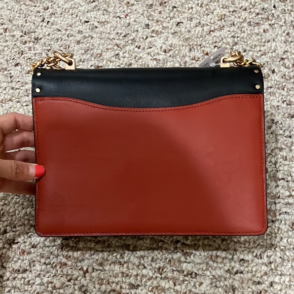 COACH Klare Crossbody In Signature Canvas With Rivets No. 90400 - Picture 15 of 17